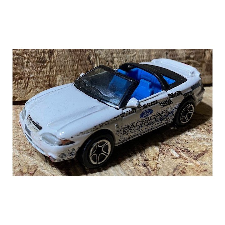 Majorette - Carros a escala reverso
