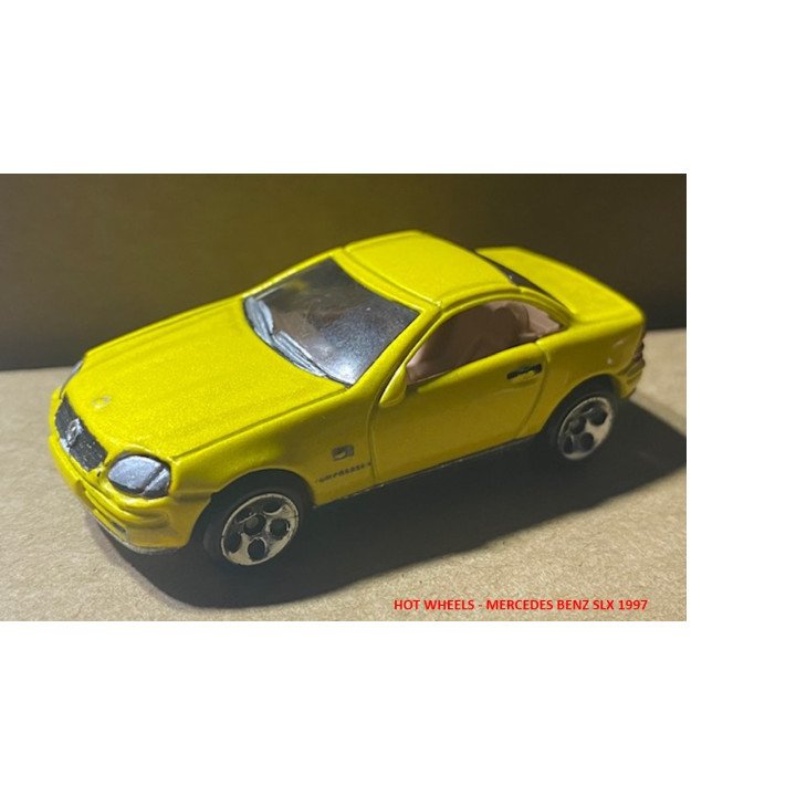 Hot Wheels - Carros a escala reverso