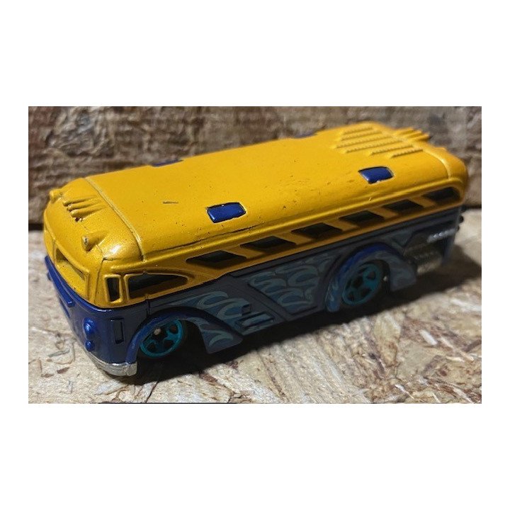 Hot Wheels - Carros a escala reverso