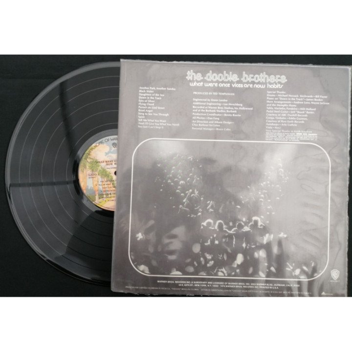 The Doobie Brothers - What Were Onve Vices Are Now Habits - Colombia reverso