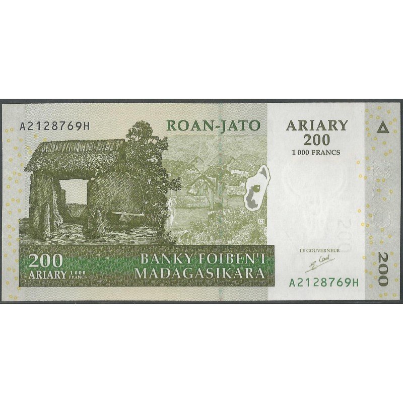 Madagascar, 200 Ariari 2004 P87a