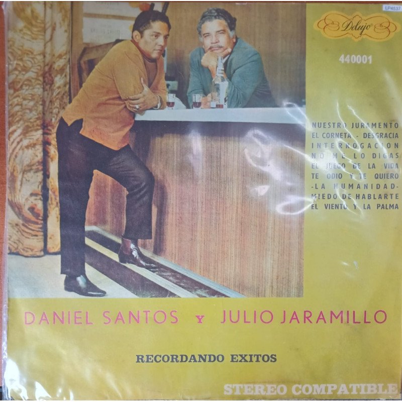 Daniel Santos  y Julio Jaramillo - Recordando Exitos